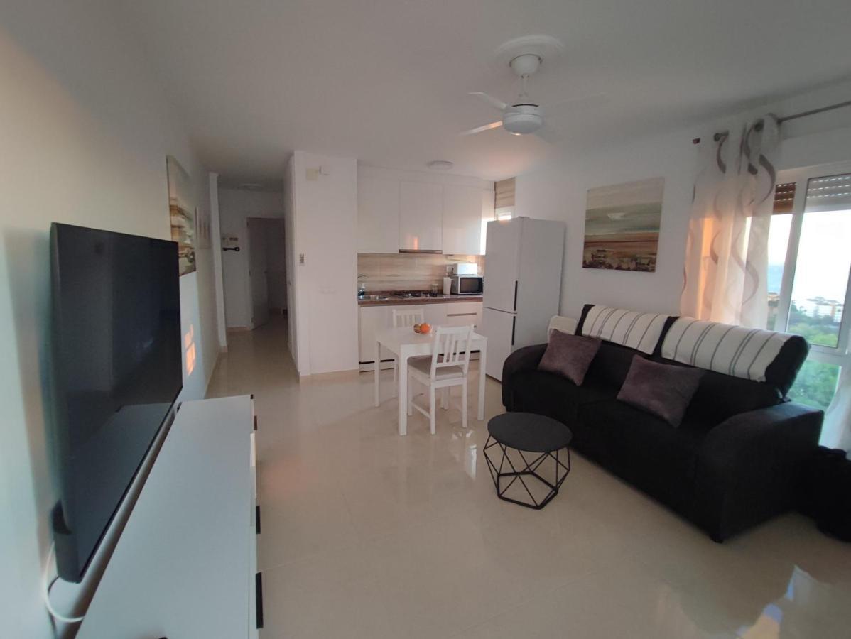 Hercules Paradise 531 Apartamento Con Vistas Al Mar Mediterraneo En Benalmadena A Pasos Del Centro Y Su Vibrante Zona Comercial Disfruta De Una Experiencia Unica En La Costa Del Sol Malaga Andalucia Well-Connected To The Airport מראה חיצוני תמונה